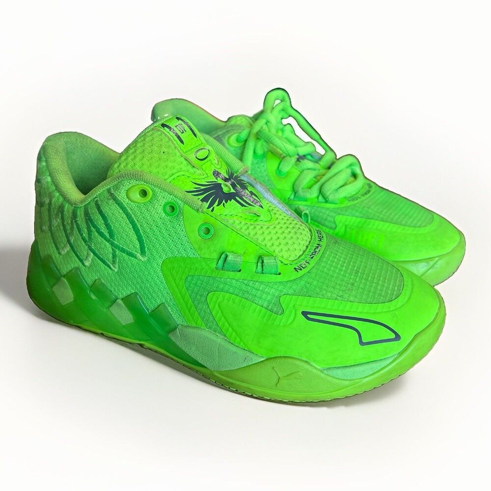 Puma LaMelo Ball MB.01 Lo Youth Size 4.5 US Green Neon Low Basketball Shoes